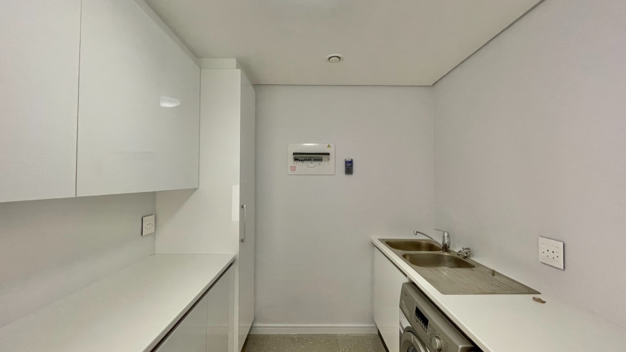 3 Bedroom Property for Sale in Stuarts Hill Western Cape